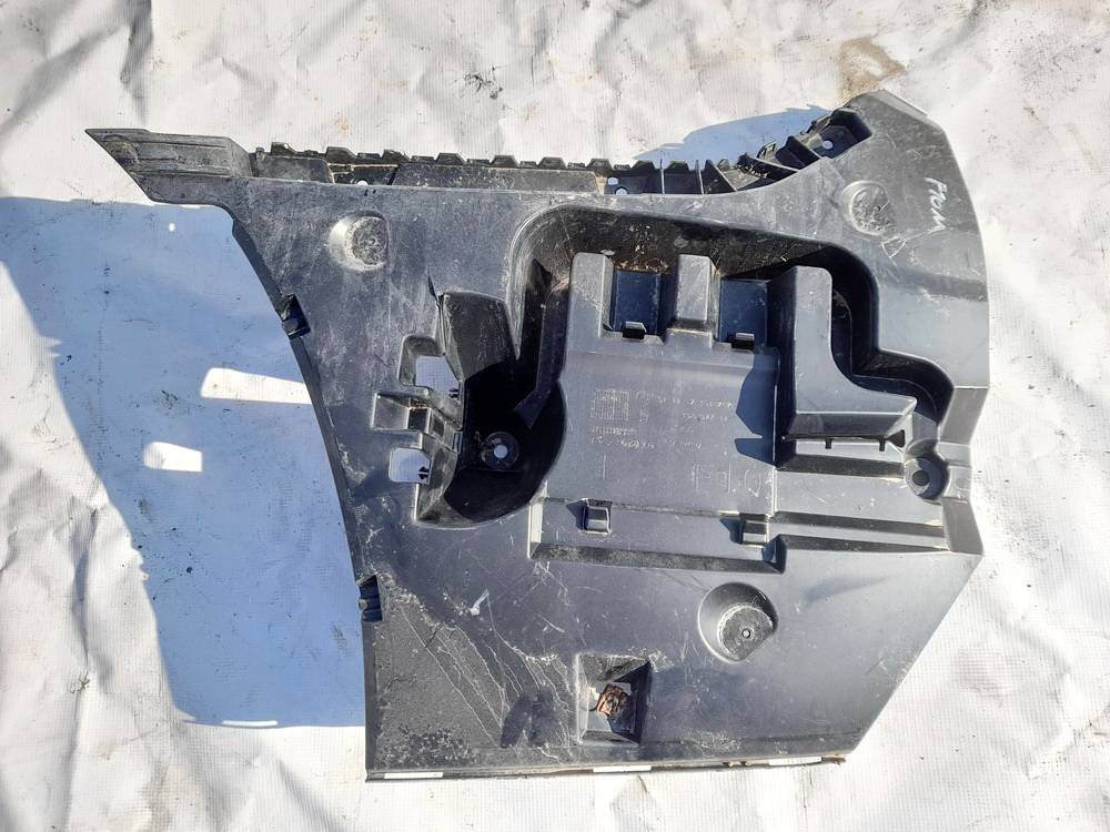 51127184767 BMW 5-Series 2010 gauche Pare-Chocs Manique