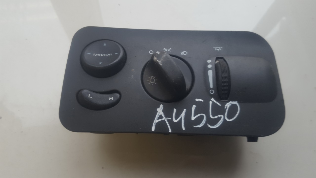 2108032 2108032, 0YD011DVAC Headlight adjuster switch (Foglight Fog