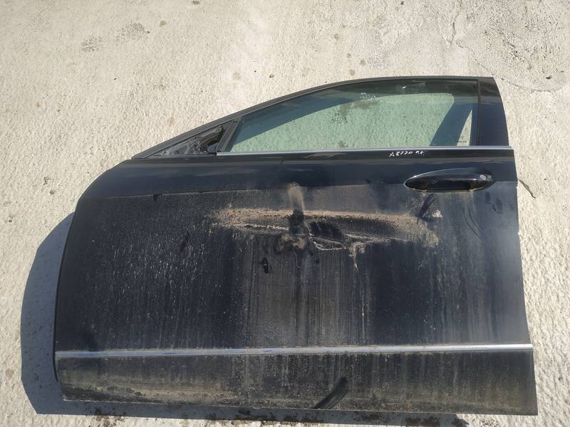 JUODOS Mercedes-Benz E-CLASS 2010 Doors - FRONT LEFT