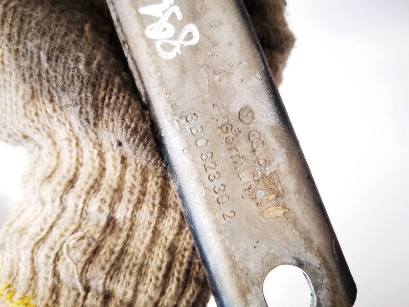 3B0823302 Audi A4 1997 Hood bonnet Hinge - FRONT RIGHT - Thumbnail 3