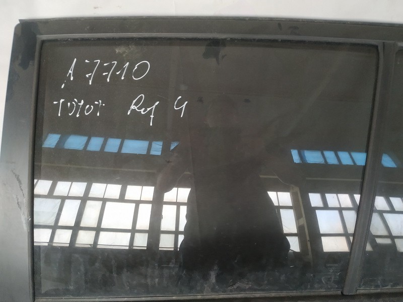 Toyota RAV-4 2005 Door-Drop Glass - REAR LEFT