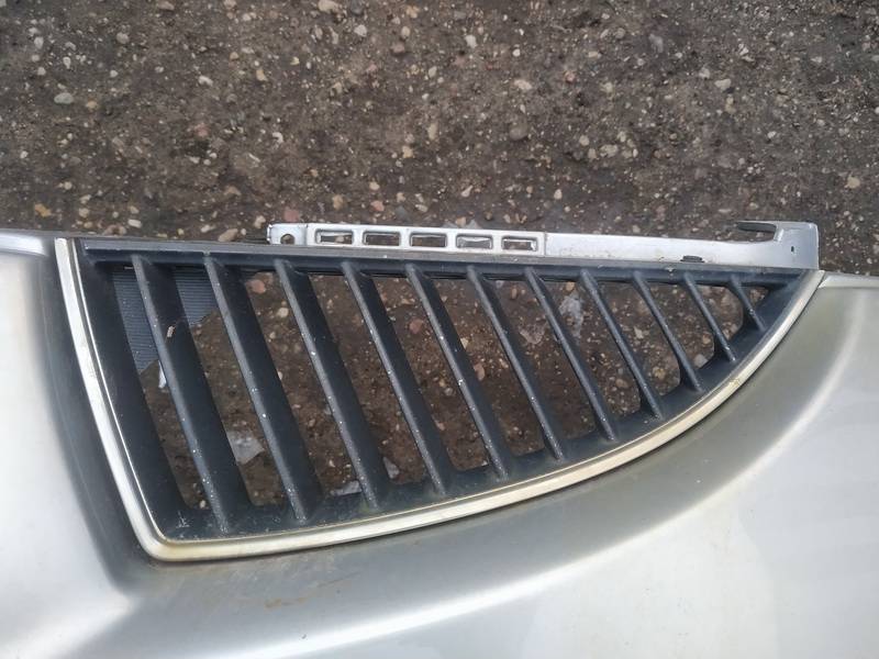 Mitsubishi Lancer 2005 Hood grille - FRONT