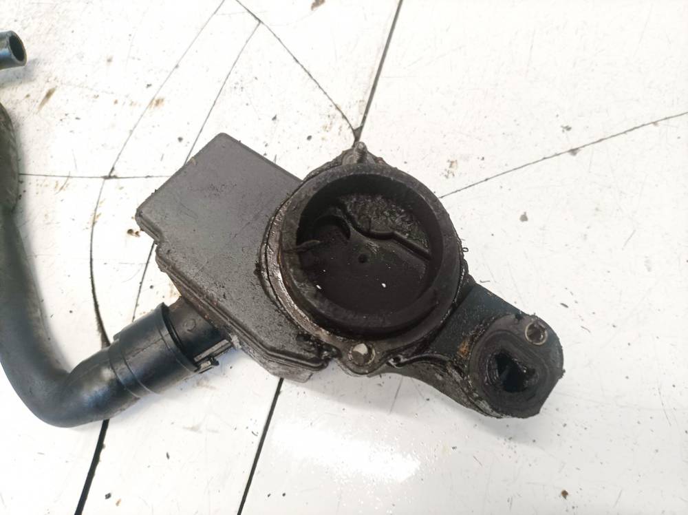036103464G Volkswagen Golf 1998 crankcase Pressure Control Valve - Thumbnail 2