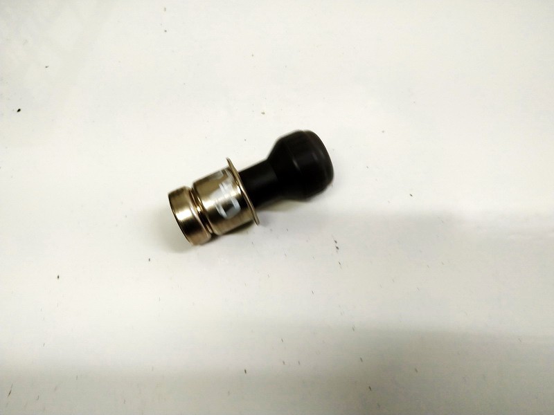 Mitsubishi Space Star 2002 Cigareciu pridegiklis (prikurke)