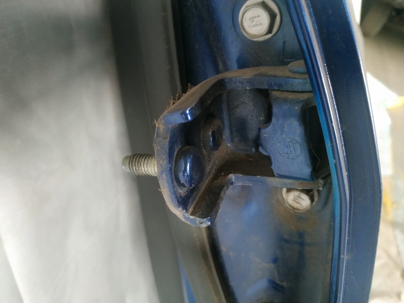 Toyota RAV-4 2005 Door Hinge - REAR - Thumbnail 2