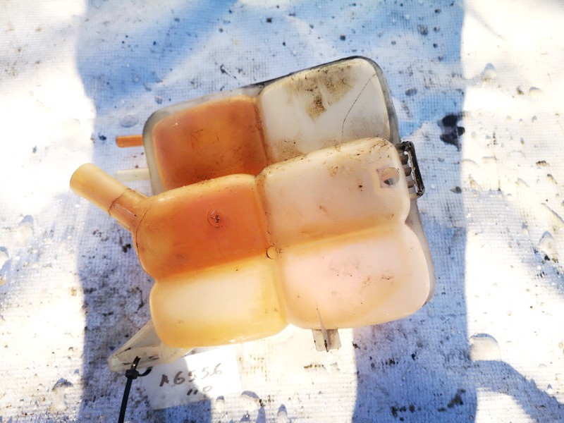 3M5H8100AD Ford C-MAX 2008 Jäähdytysnesteen paisuntasäiliö - Thumbnail 2