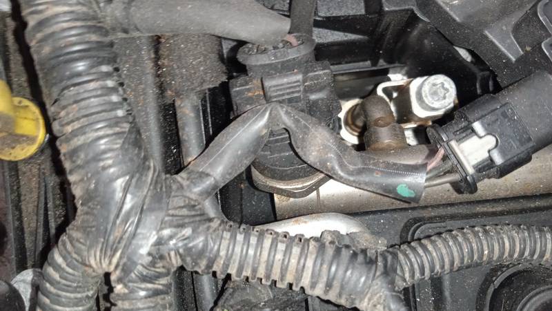 DM5G9487AB Ford Focus 2016 Degvielas sadalītājs - Thumbnail 3