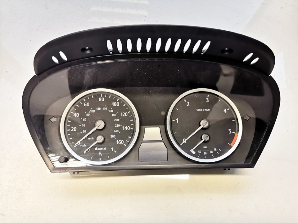 110080213 62.116958601 Speedometers Cockpit Speedo Clocks