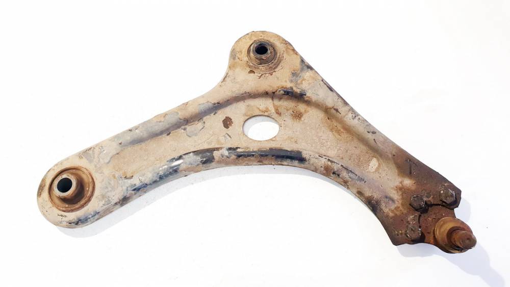 Citroen C3 2011 Рычаг передний правый