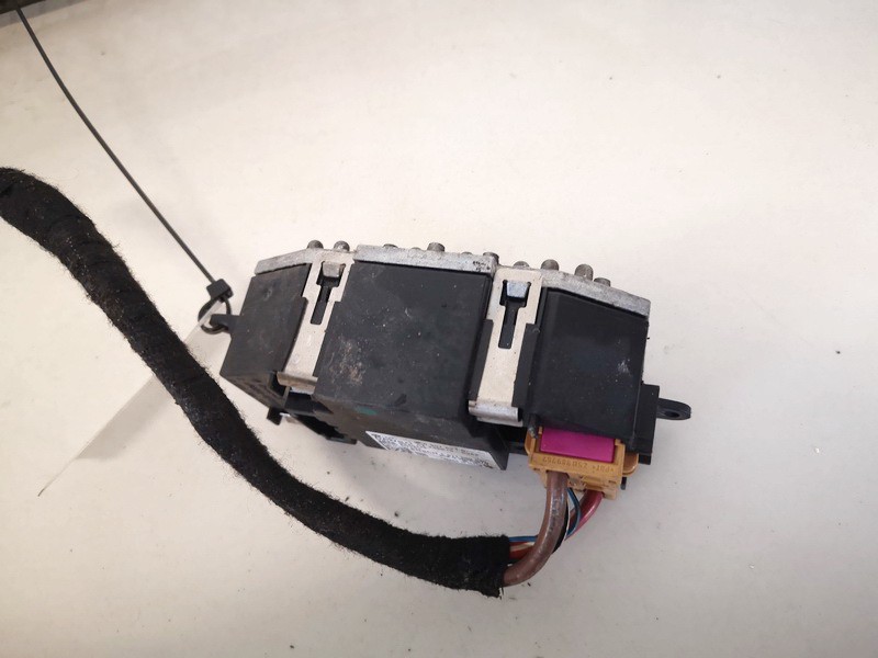 3C0907521B Skoda Octavia 2006 Heater Resistor (Heater Blower Motor Resistor) - Thumbnail 3