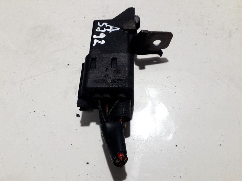 0281003038 038907281D Glow plug relay Skoda Superb 2005 2.0L