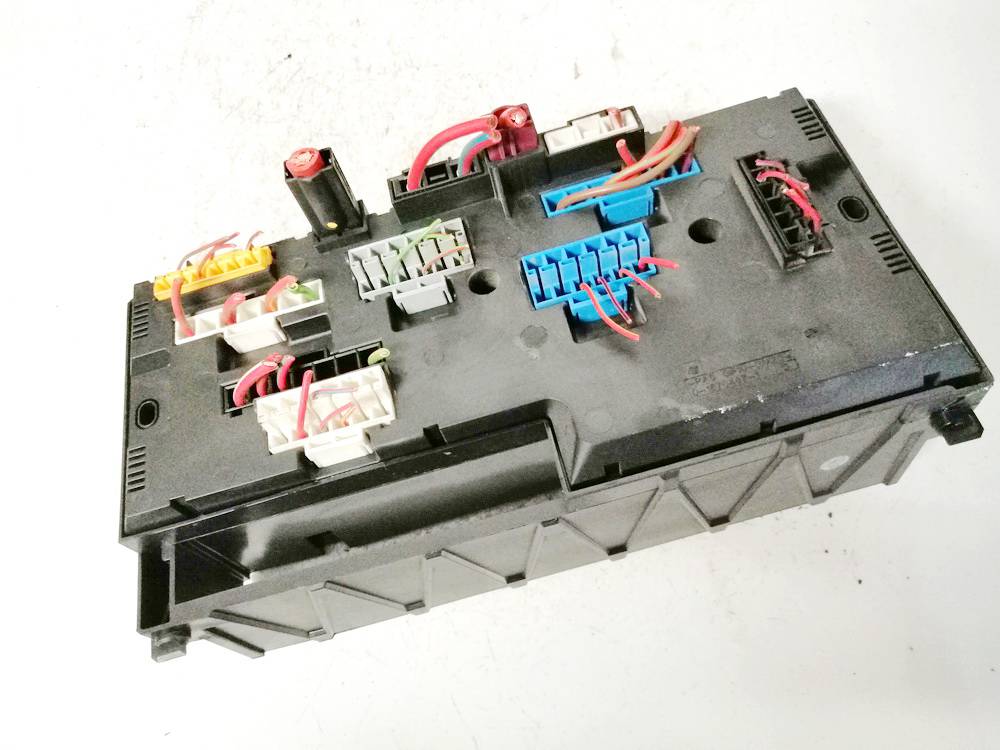 923442101 BMW 5-Series 2010 Fuse box - Thumbnail 2