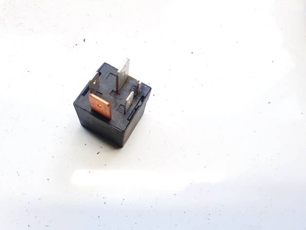 3D0951253A Audi A3 2005 Relay module - Thumbnail 3