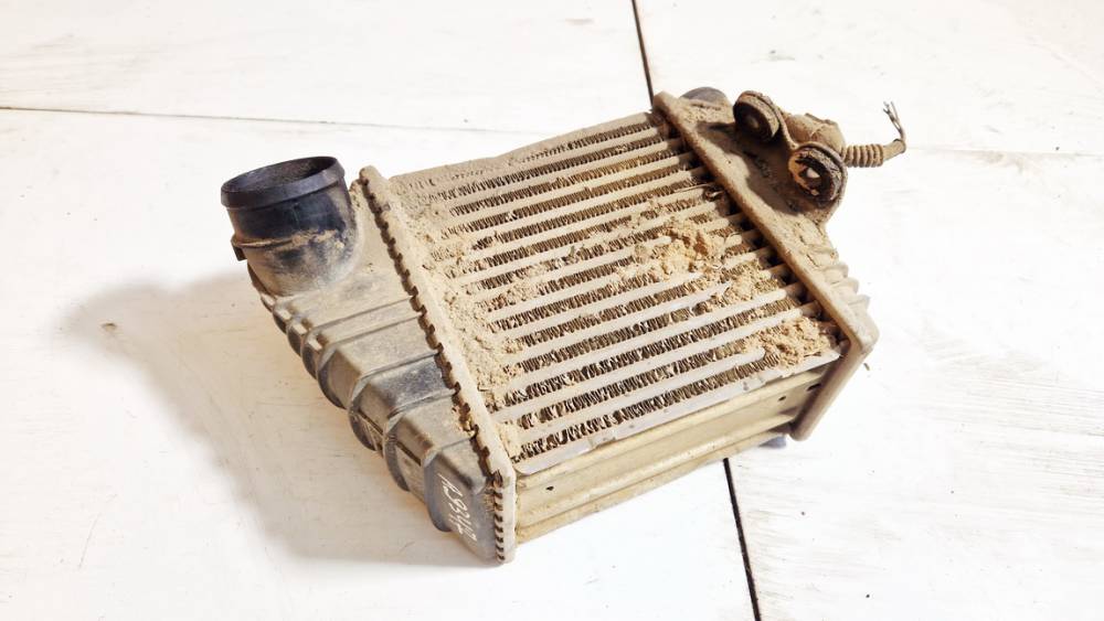 Skoda Octavia 2003 Chłodnica intercoolera