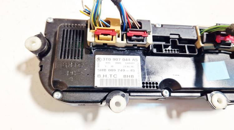 3T0907044AS Skoda Superb 2010 Klimata vadības panelis (sildītāja vadības slēdži) - Thumbnail 3