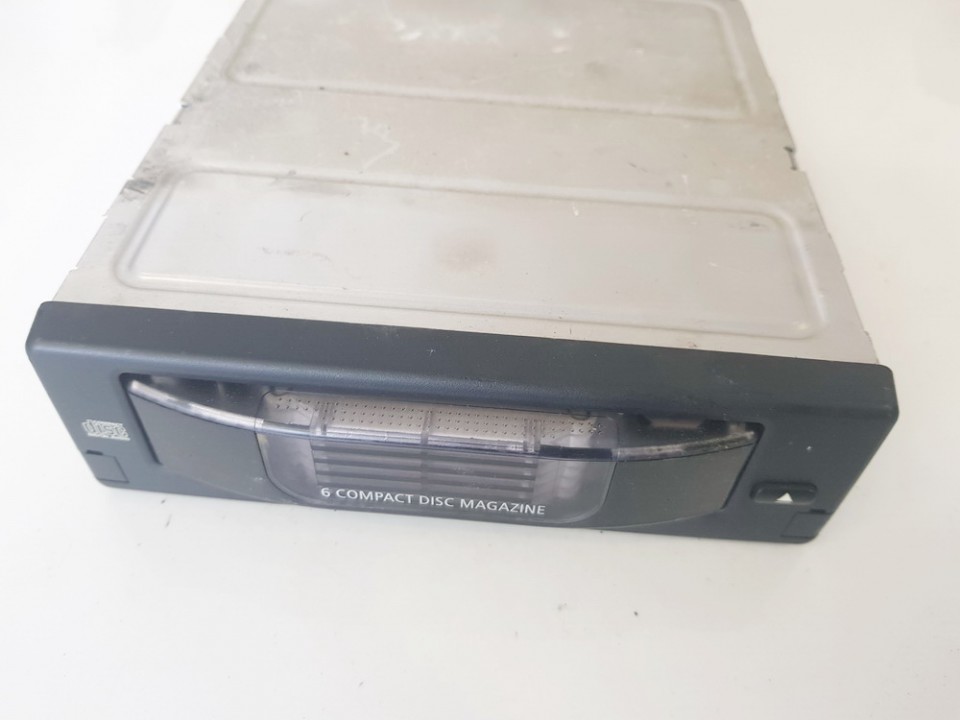 65126986081 BMW 5-Series 2006 CD changers