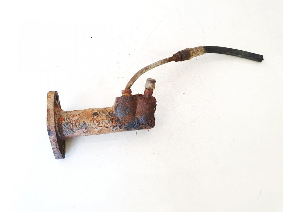 s6643k used Master clutch cylinder Volkswagen Transporter 1996