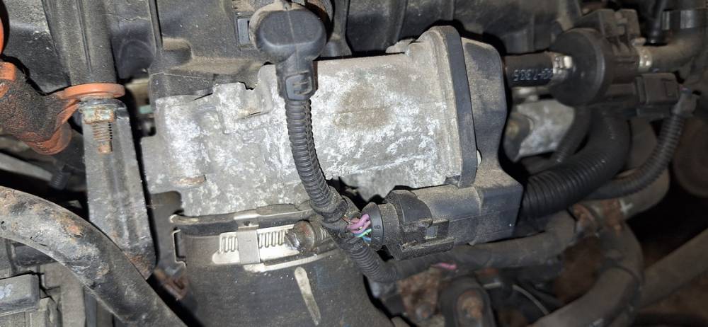 06F133062G Volkswagen Passat 2006 High Flow Throttle Body Valve (Air Control Valve) - Thumbnail 2