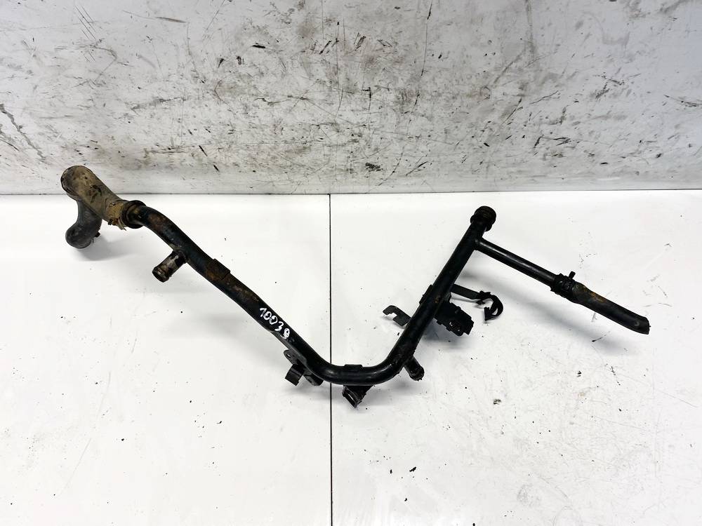 038121065B Volkswagen Bora 1999 Трубка охлажд