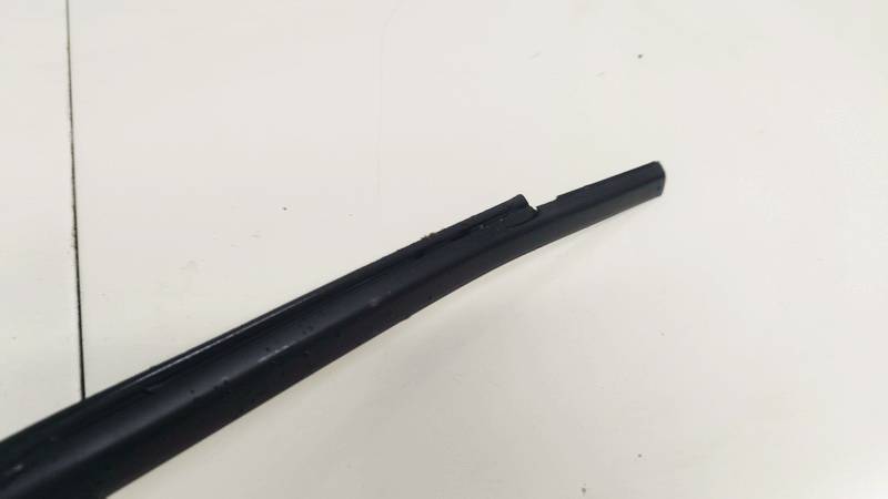 Mazda 5 2006 Listwa szyby drzwi - TYLNE PRAWE - Thumbnail 3