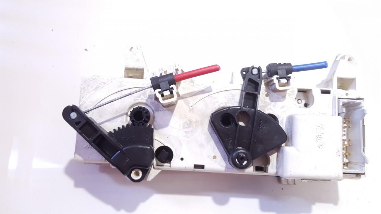 663391J Renault Megane 2001 Climate Control Panel (heater control switches) - Thumbnail 2