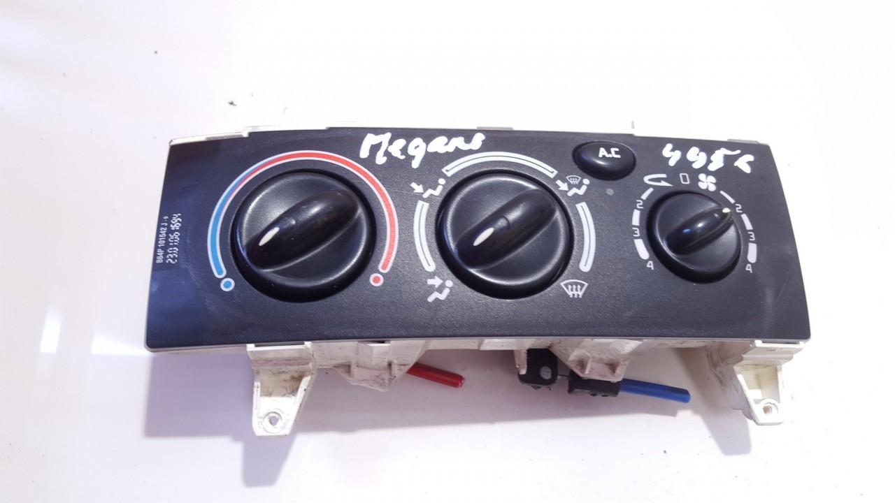 663391J Renault Megane 2001 Climate Control Panel (heater control switches)