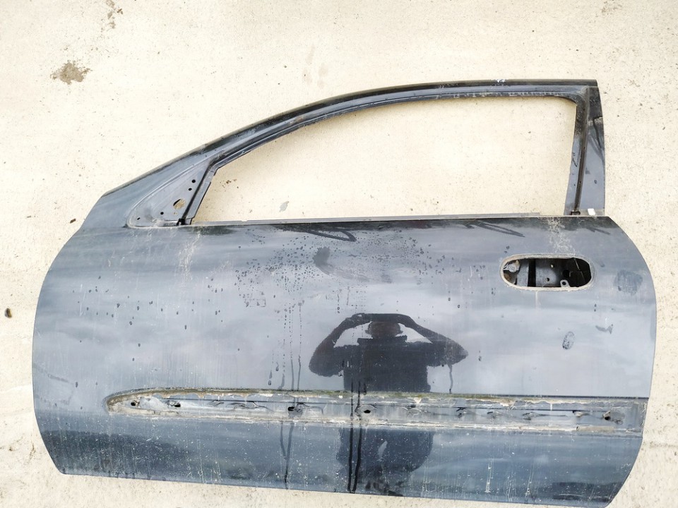 JUODOS Nissan Almera 2000 Etuovi - EDESSÄ VASEMMALLA