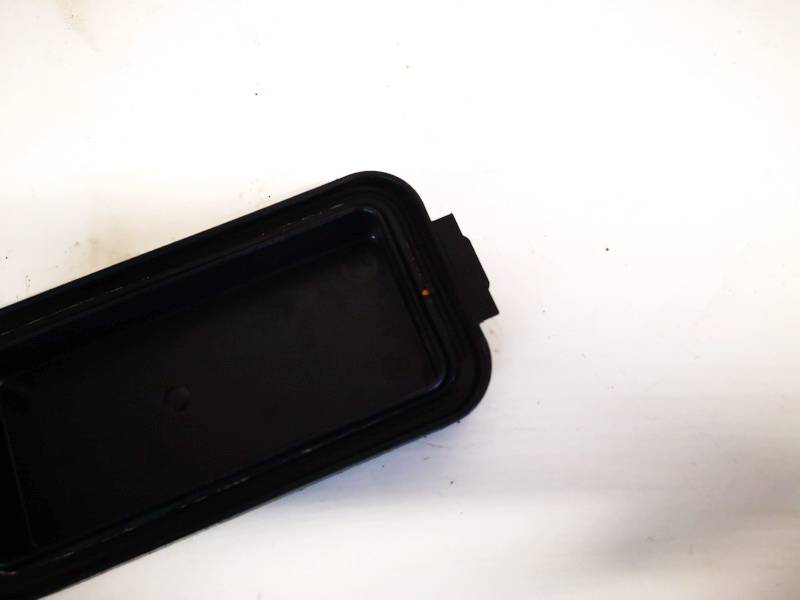 96359600 Volkswagen Bora 1999 Headlight bulb dust cover cap - FRONT - Thumbnail 3