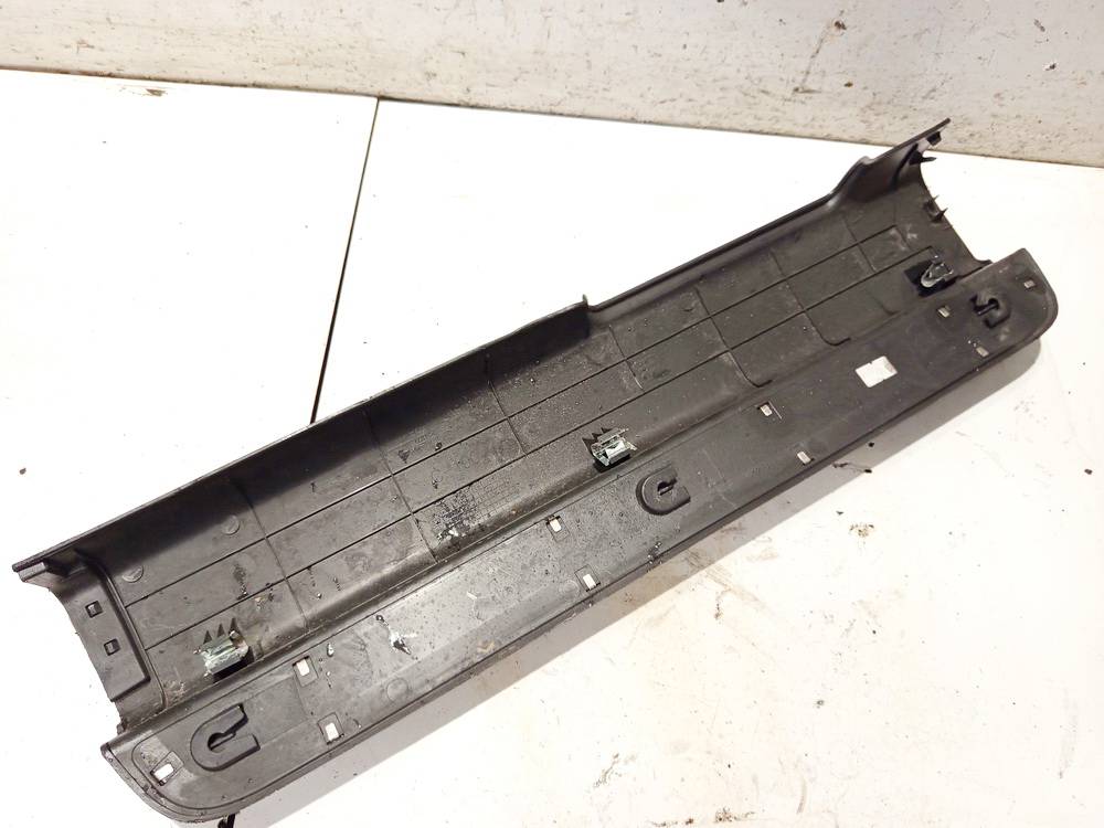 96630459 Chevrolet Captiva 2007 Interior door step trim - FRONT RIGHT - Thumbnail 2