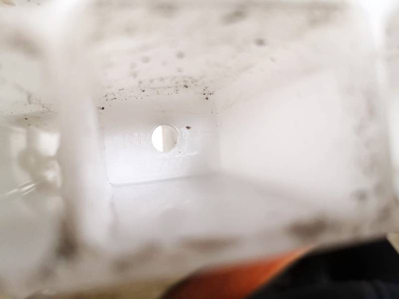 8652376 Volvo V50 2006 Other holders - Thumbnail 3