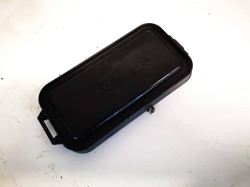 96359600 Volkswagen Bora 1999 Headlight bulb dust cover cap - FRONT - Thumbnail 2