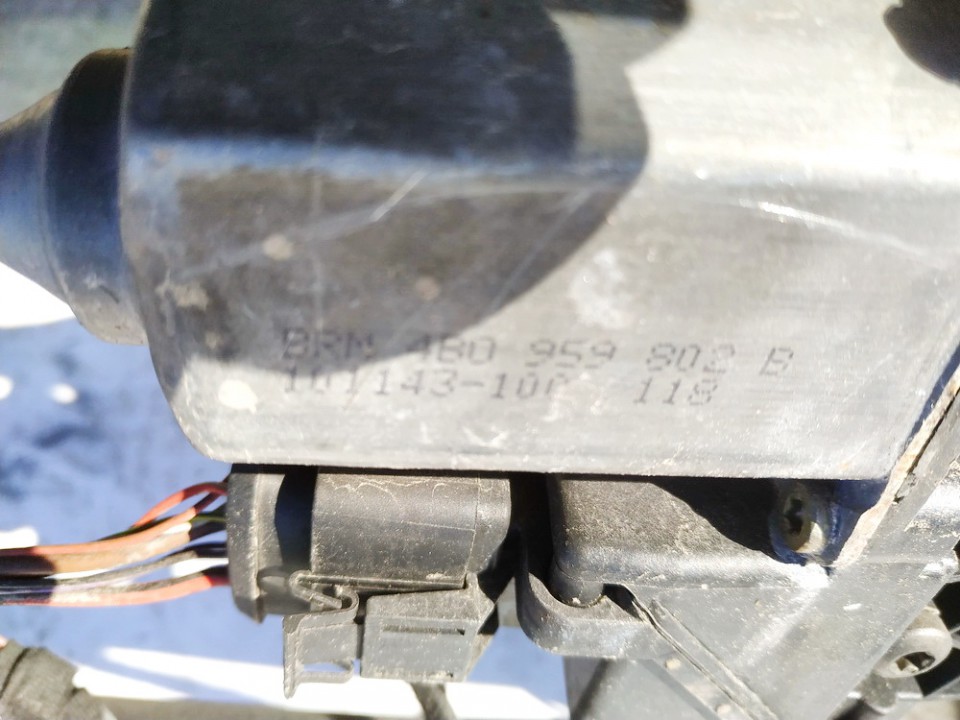 4B0959802B Audi A6 1998 Window Motor - REAR RIGHT - Thumbnail 3