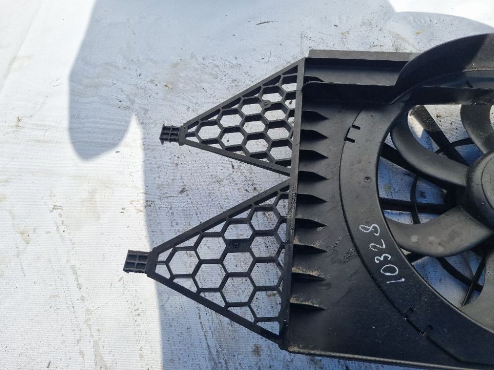 6R0121207 Skoda Fabia 2010 Dyfuzor (wentylator chłodnicy) - Thumbnail 2