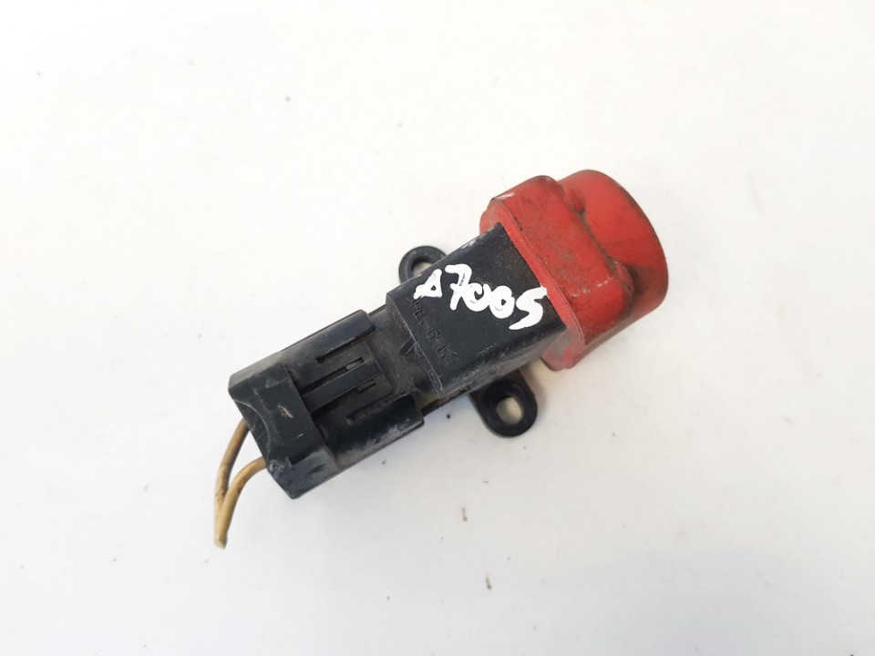 used used Inertia fuel cut off switch (FUEL CUT OFF SWITCH) Renault