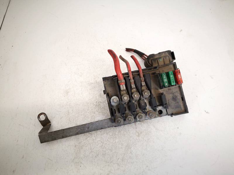 Volkswagen Golf 1998 Fuse box