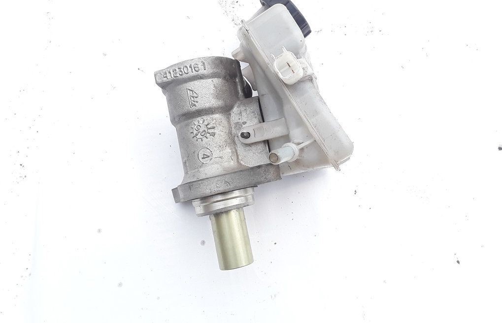 41230161 41230161 Brake Master Cylinder Volvo V50 2005 2.4L 28EUR