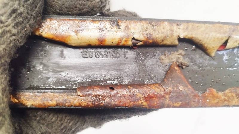 1Z0853515C Skoda Octavia 2005 Durvju ārējais molding - PRIEKŠA PA KREISI - Thumbnail 3