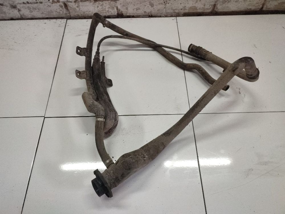 100190 Land-Rover Freelander 1999 Degvielas uzpildes caurule