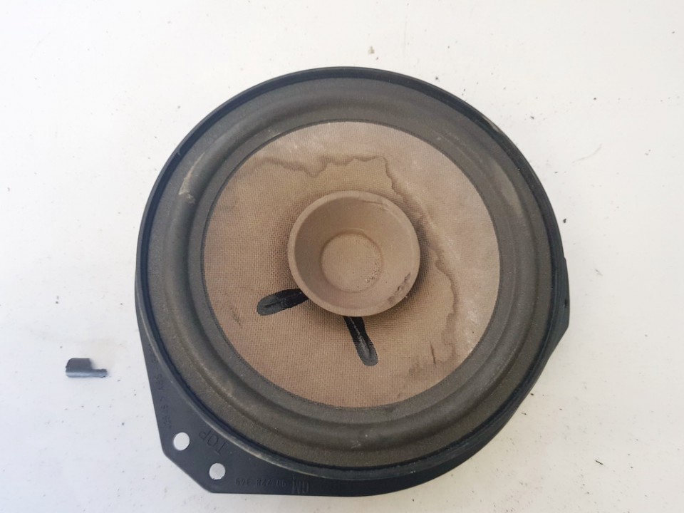 090228349 Kia Carens 2005 Speaker (audio)