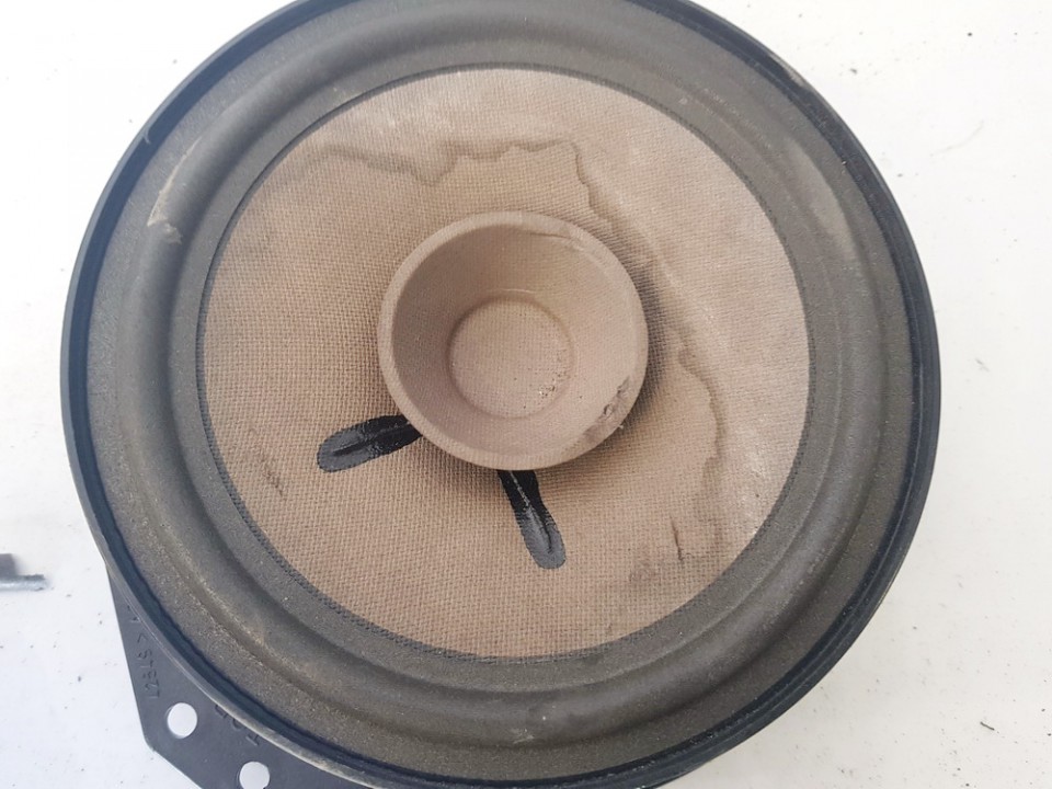 090228349 Kia Carens 2005 Speaker (audio) - Thumbnail 2