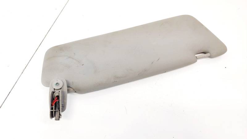 8E0857551 Audi A4 2004 Sun Visor, With Light and Mirror and Clip