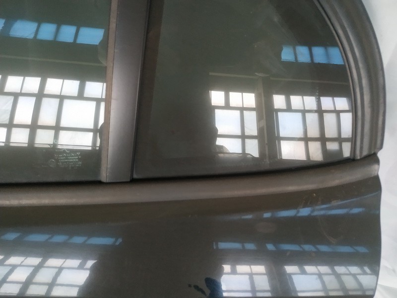 SAAB 9-3 2002 Listón embellecedor de la ventana de la puerta trasera - TRASERO IZQUIERDO - Thumbnail 3