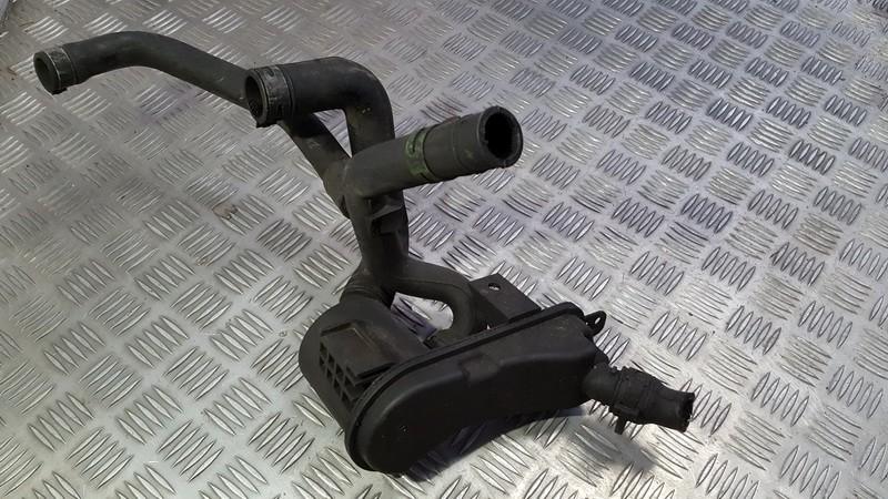 6G9Q6A785AB Ford Transit Connect 2007 Replacing Oil Breather (Oil Decanter)