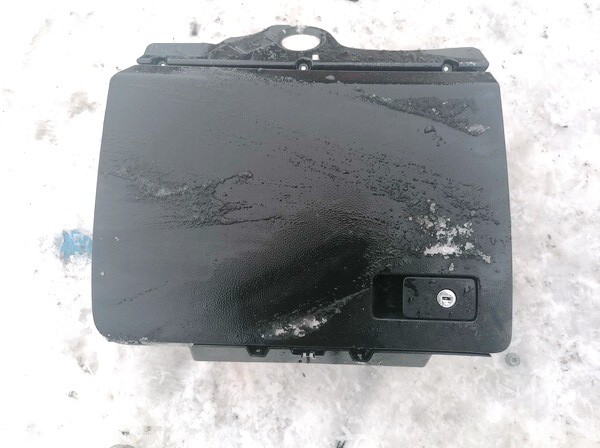 3C1857101 Volkswagen Passat 2006 Glove Box Assembly