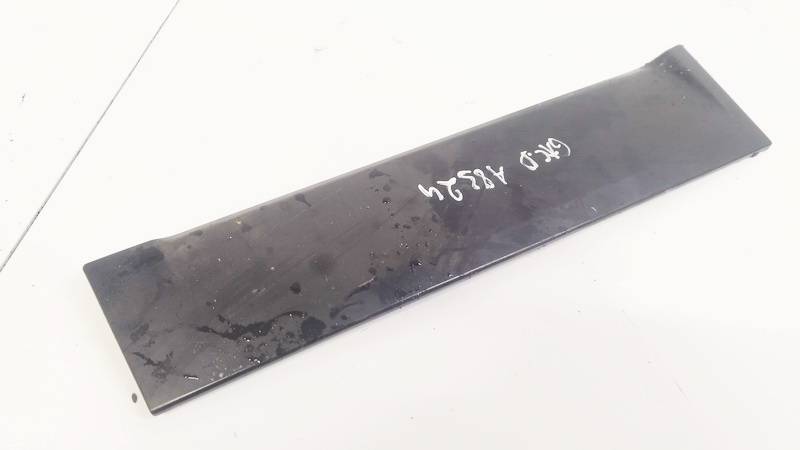 K2443 Mazda 5 2006 Zewnętrzna listwa drzwi - TYLNE PRAWE