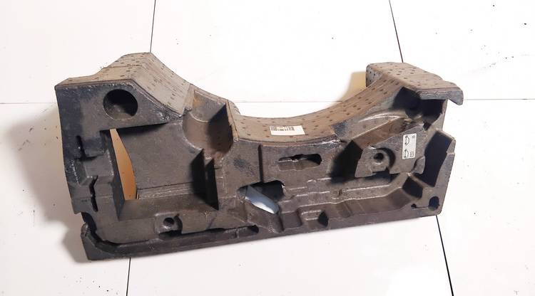 3C5012115D Volkswagen Passat 2006 Emergency Spare Tire Jack and Tool