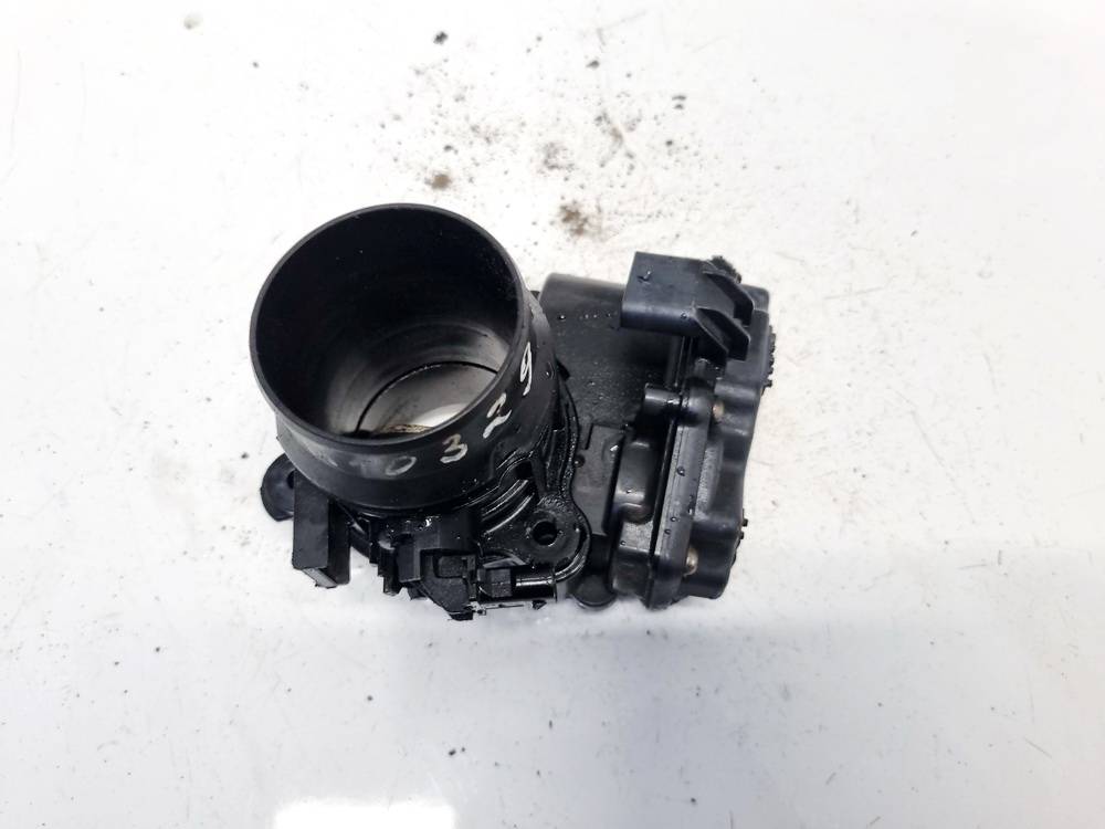 1354851245203 BMW 3-Series 2016 Corps de Papillon