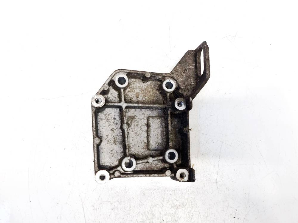 Mazda Premacy 2004 Engine Mount Bracket and Gearbox Mount Bracket - Thumbnail 3