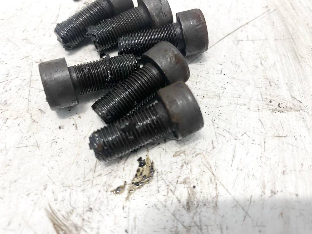 Audi A3 2000 Flywheel Bolt Screw - Thumbnail 2