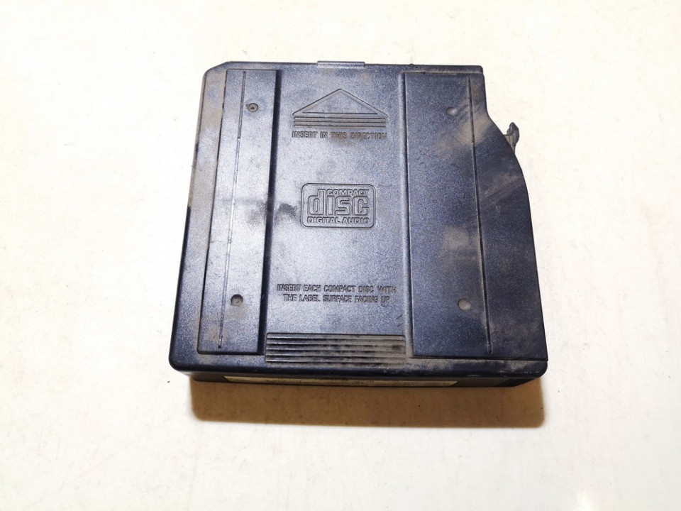 8364931 BMW 3-Series 1998 CD changers